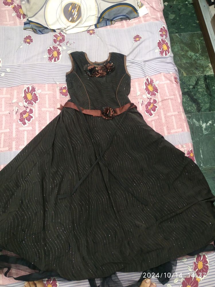 A Long Frock Which I Have Used Only Once Grab Fast