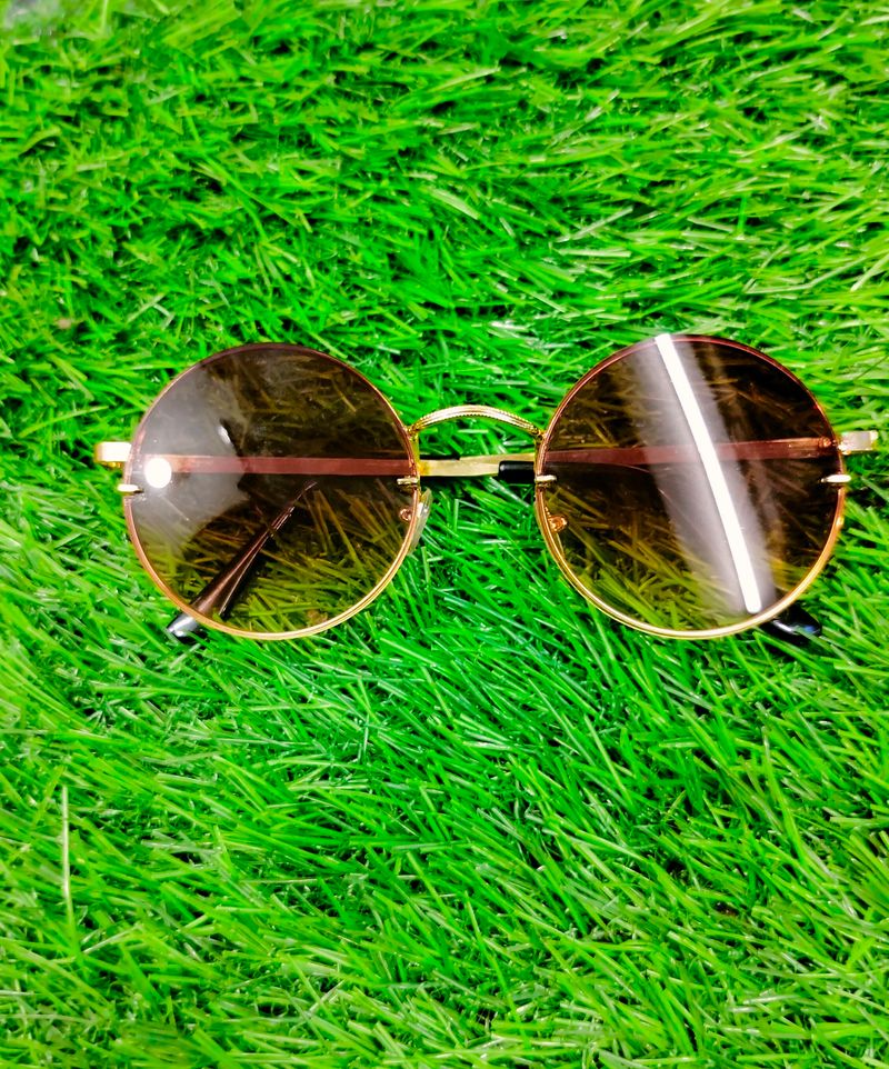 Stylish Sunglasse Golden Frame