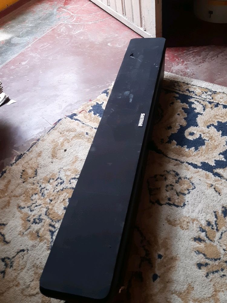 Philips Sound Bar With Remote