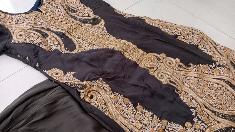 Suit And Salwar Set