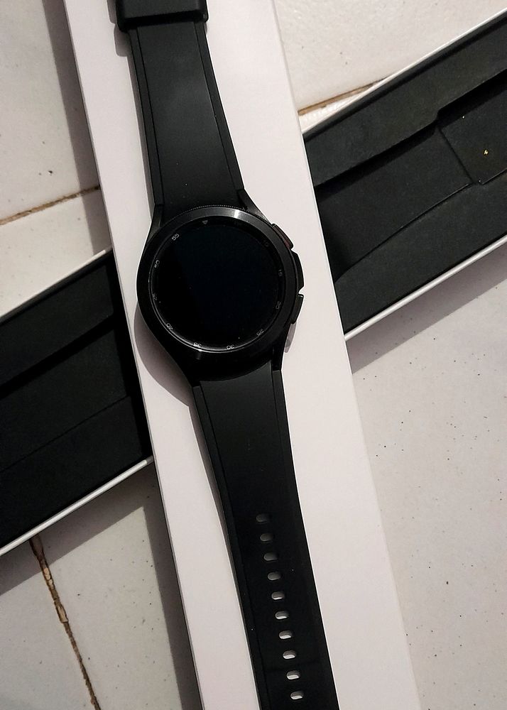 Samsung Galaxy Watch 4