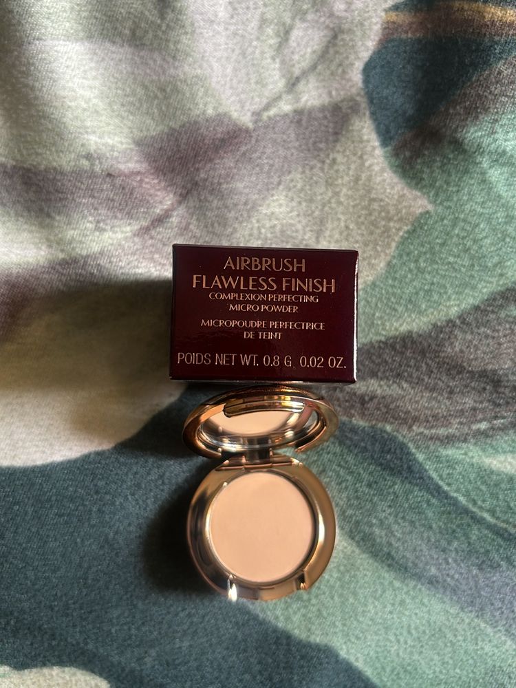 CHARLOTTE TILBURY AIRBRUSH FALWLESS FINISH COMPCT