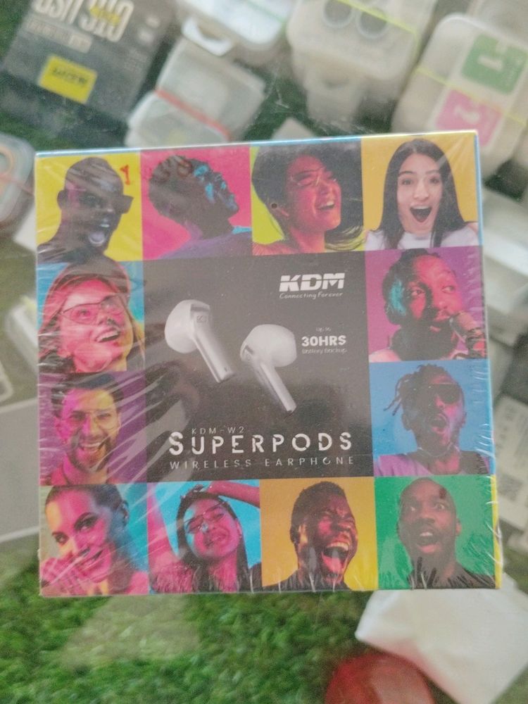 KDM - W2 SUPERPODS WIRELESS EARPHONE