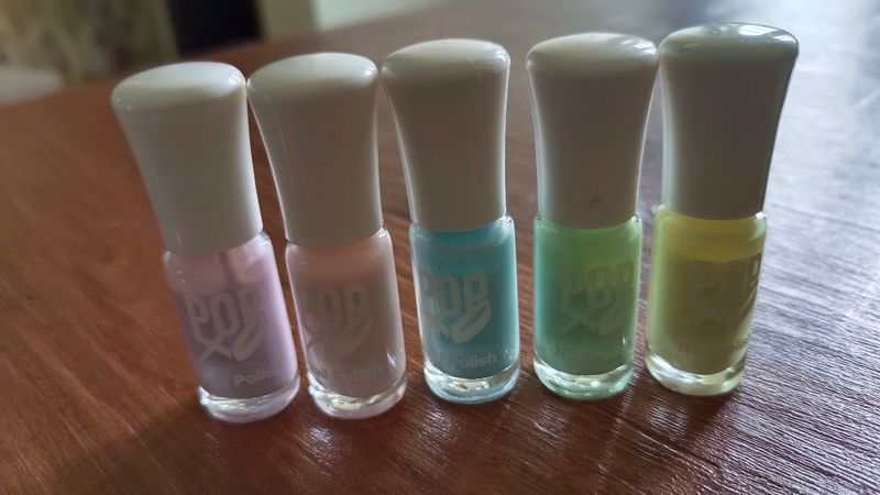 Pack Of 5 Nail Polish Set