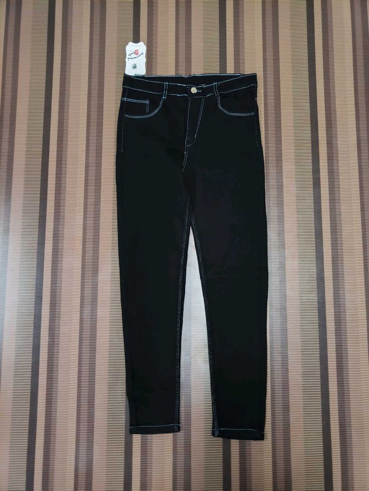 Y-41 Size 30 Slim Fit Women Denim Jeans