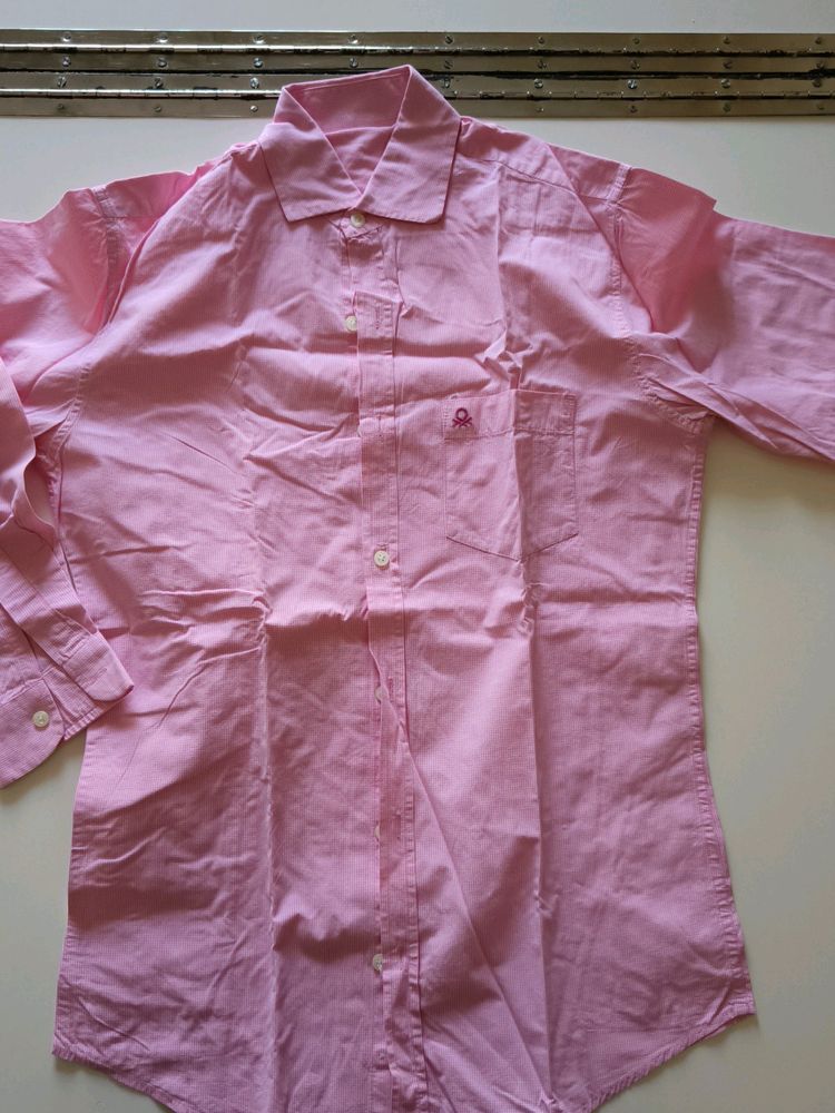 Pink shirt