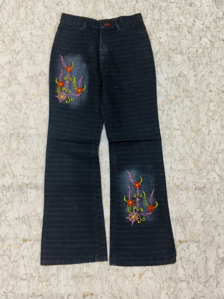 KMC Bootcut Jeans Size 24 B65