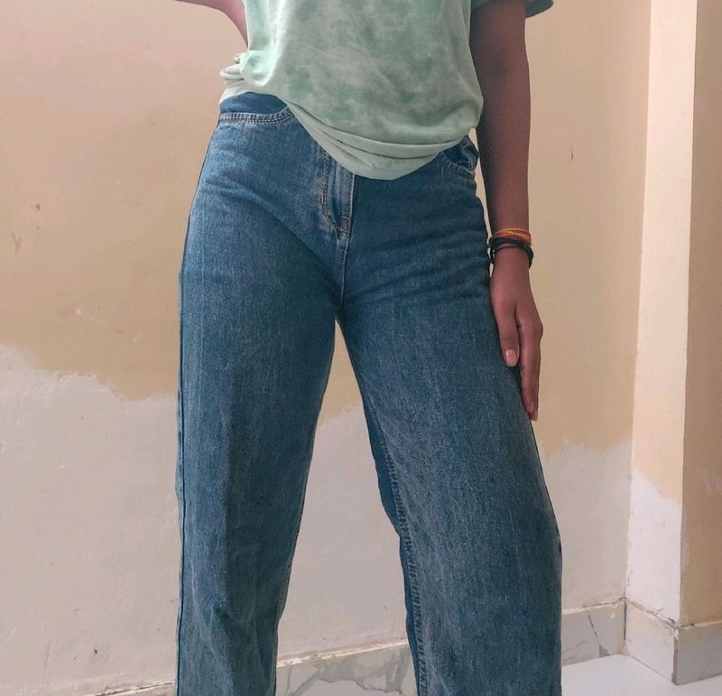 Straight Jeans