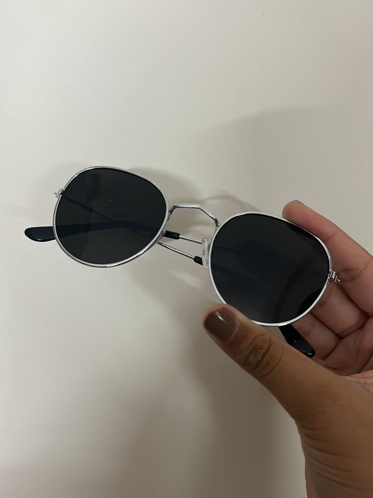 Sunglass Oval Shape