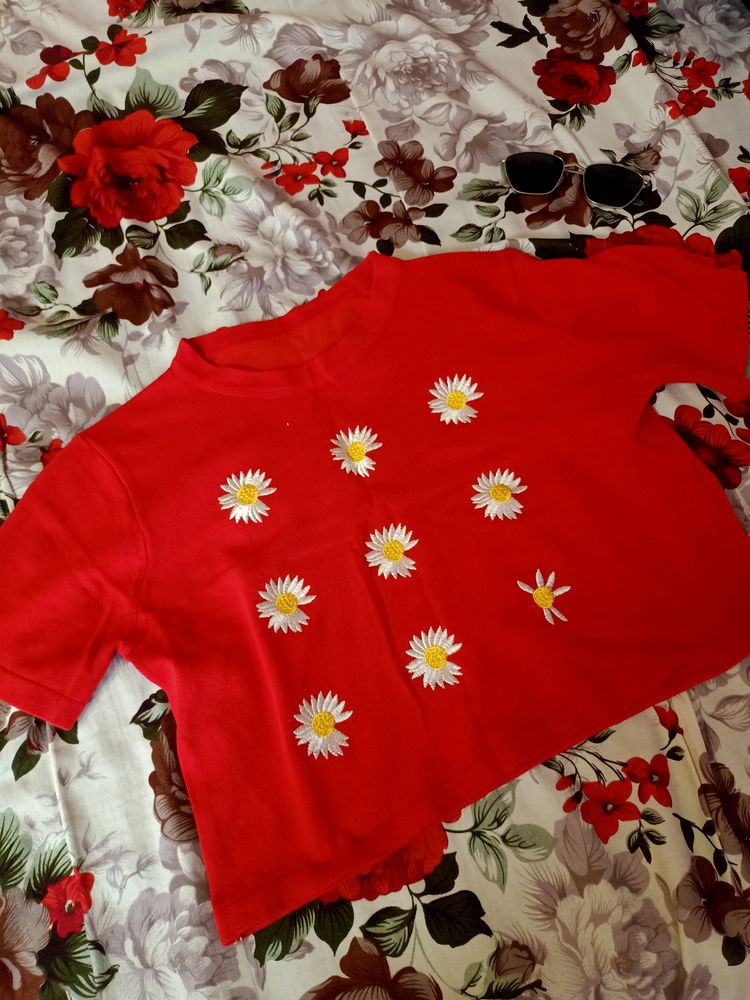 Red Daisy Print Crop Top