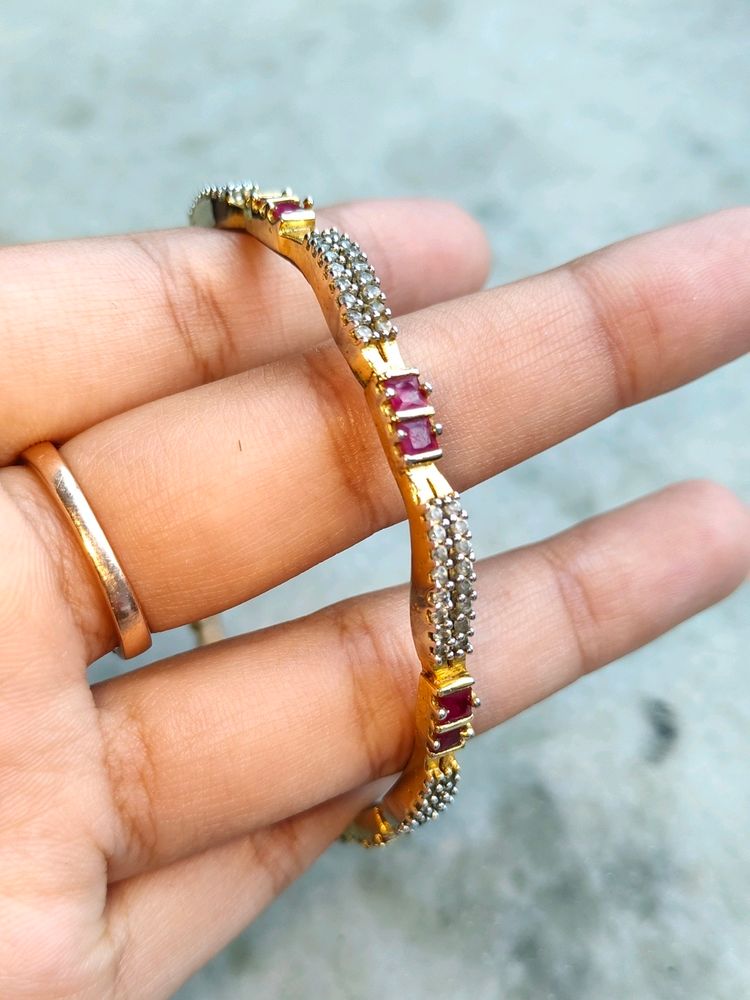 Beautiful Bangle With Red Stone