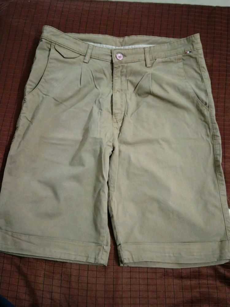 Khaki shorts