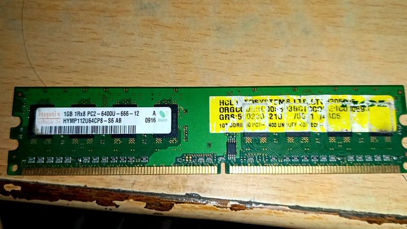 RAM 1 GB