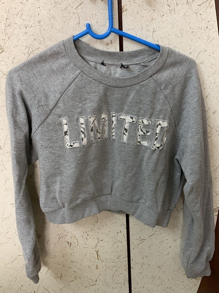 Grey Sweatshirt Size 30-32/33