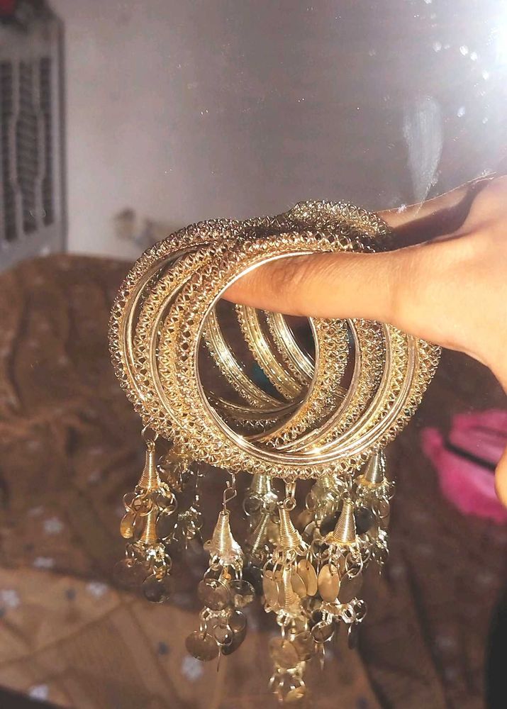 Latkan Bangles