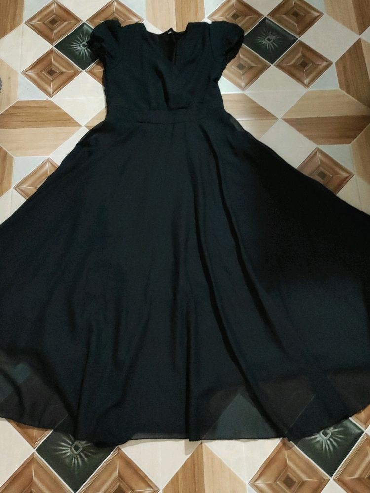 Black Cross Neck Georgette Long Dress