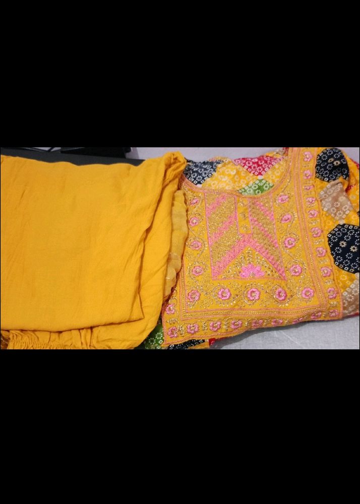 Naira Cut Setv long Kurta With Dupatta