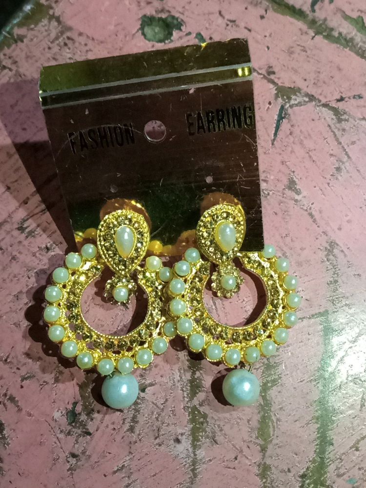 Earings