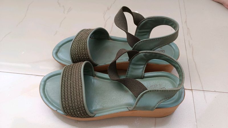 Sandal