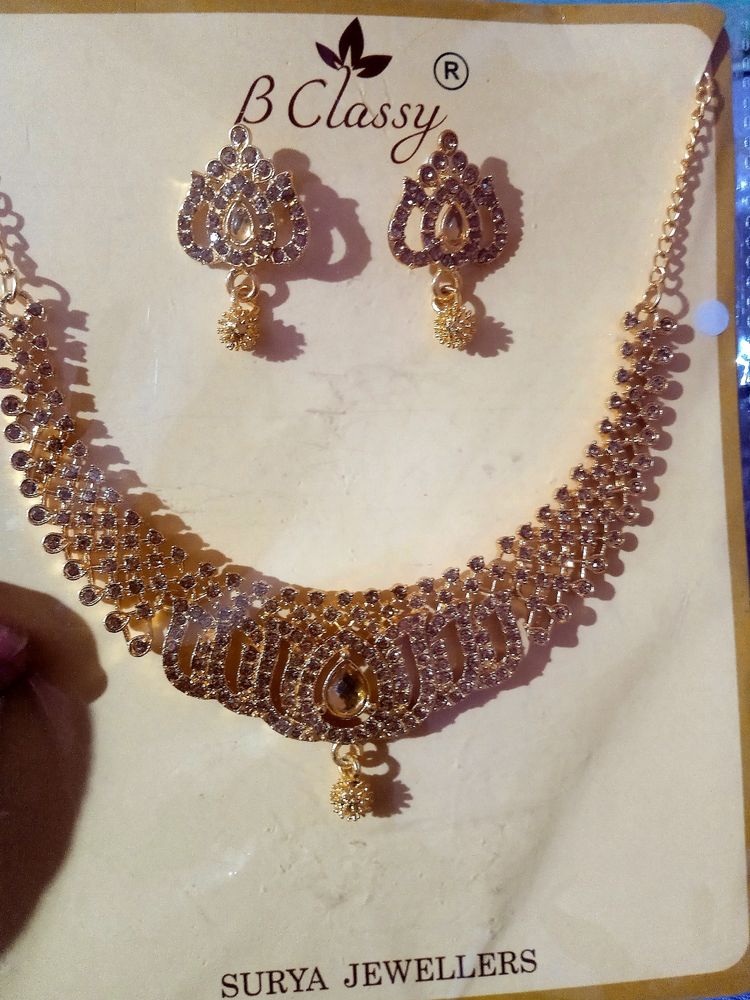 BEAUTIFUL JEWELLRY SET ( NEW )