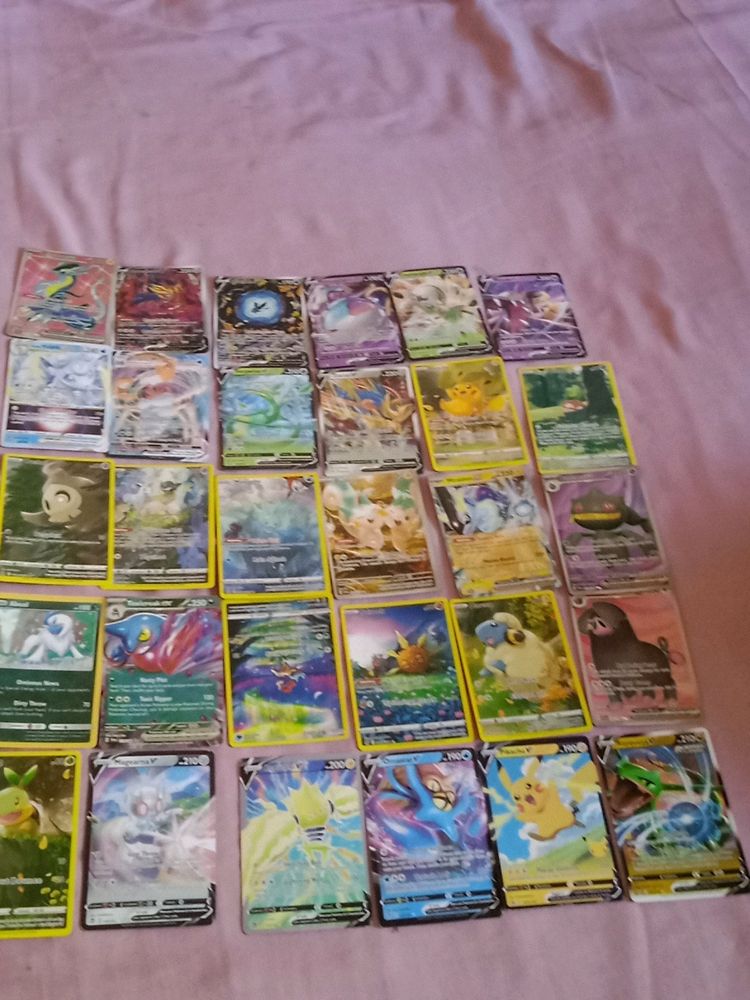 Pokemon- Total 30 Cards