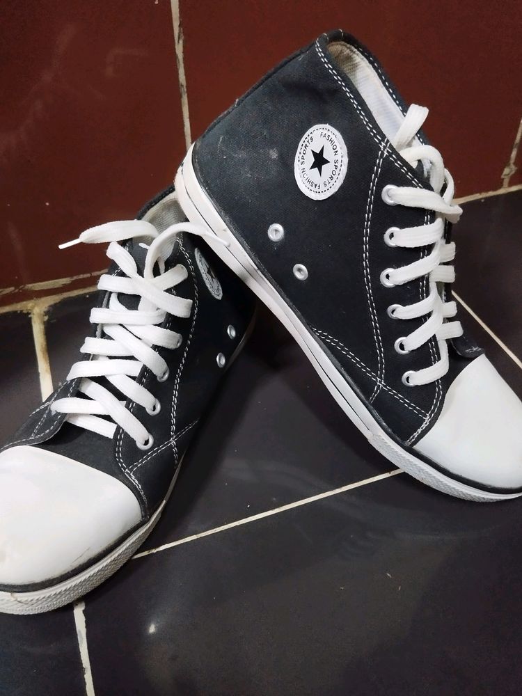 Black And White Converse Shoes