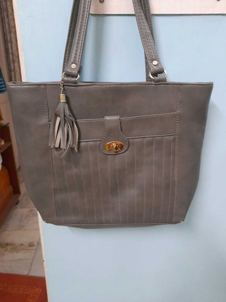 hand bag in good condition