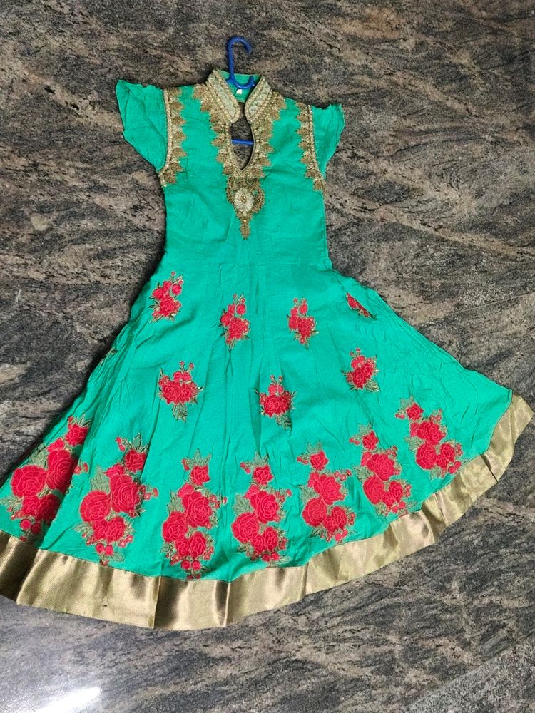 women anarkali set