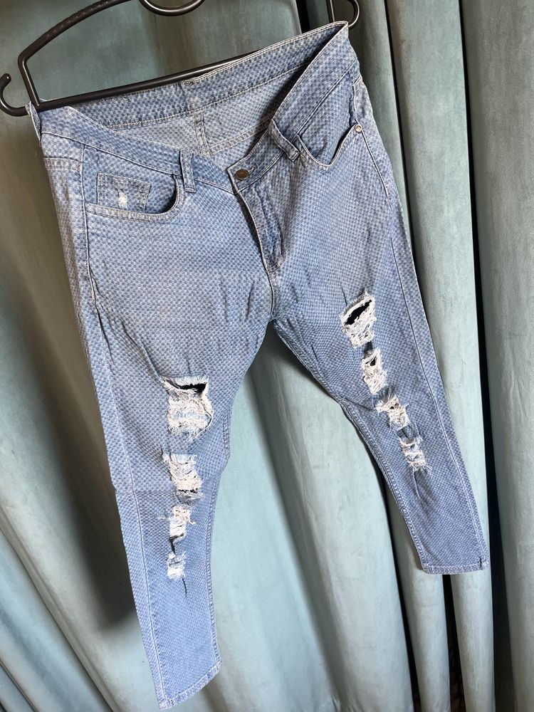 Women Rugged Jeans Size 34