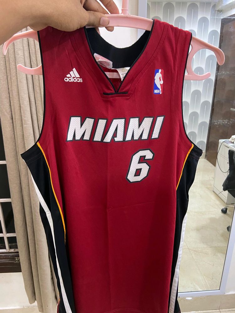 Adidas james lebron jersey (miami)