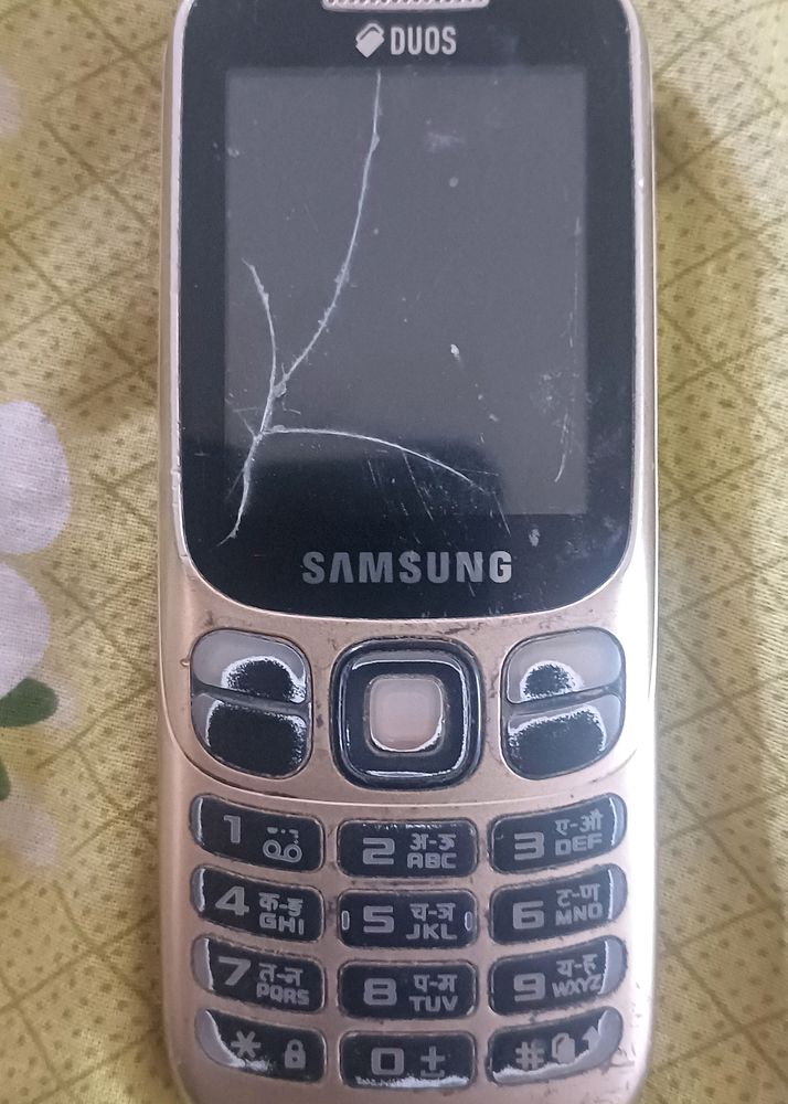 ARSamsung Metro 313 Gold Rare Colour