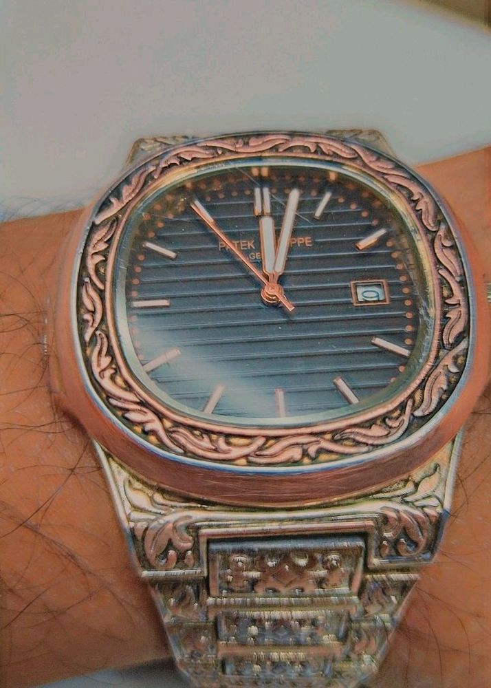 elWatch Is Good Condition Only For Take Change Th