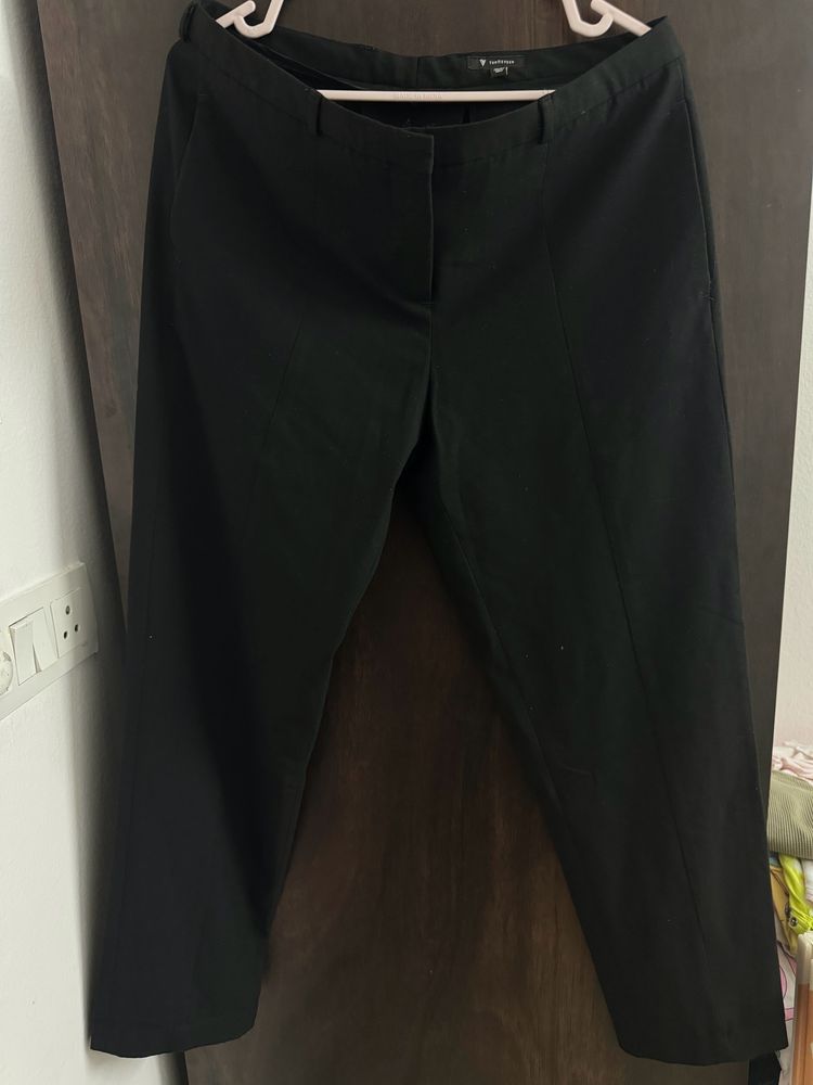 Black VanHeusen trouser