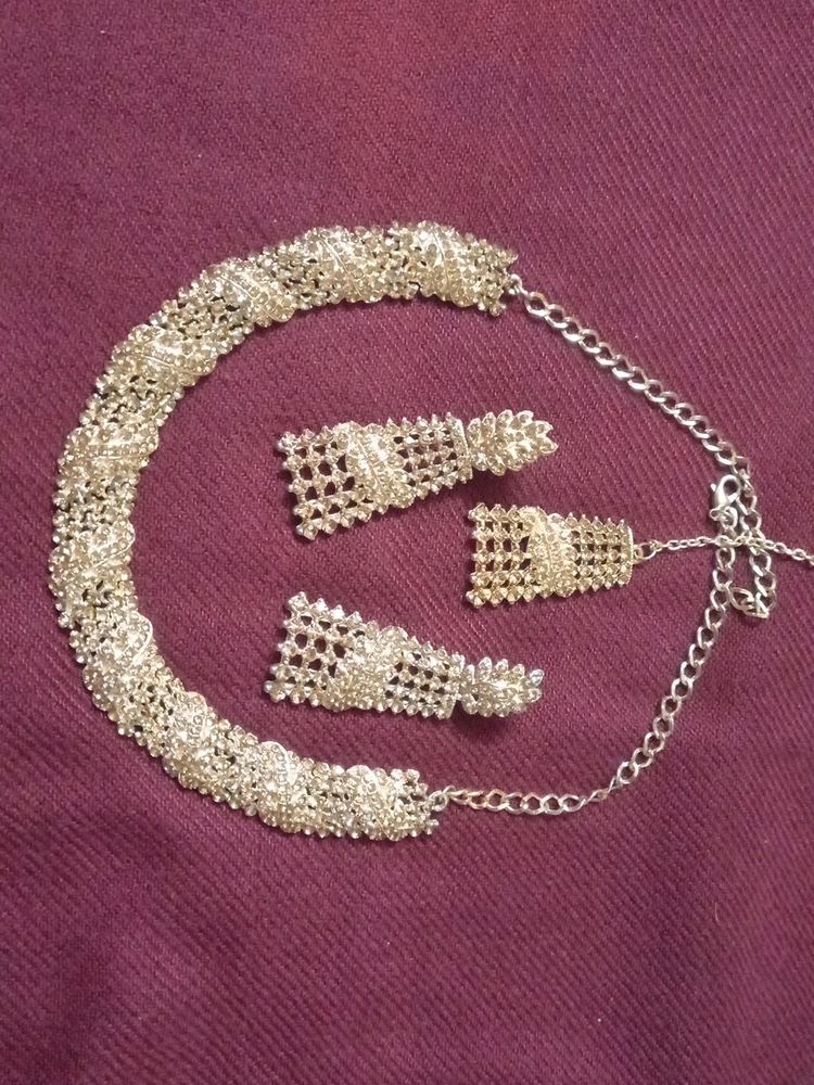 Light Golden Necklace Set