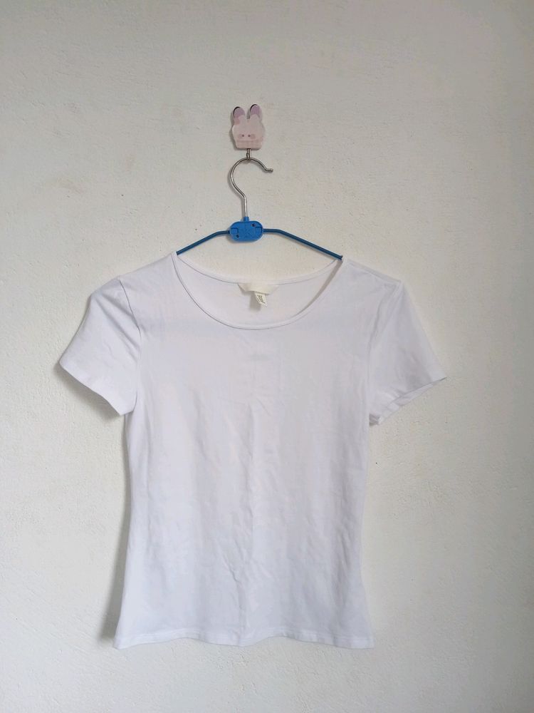 White Women's Fitted T-shirt(H&M)