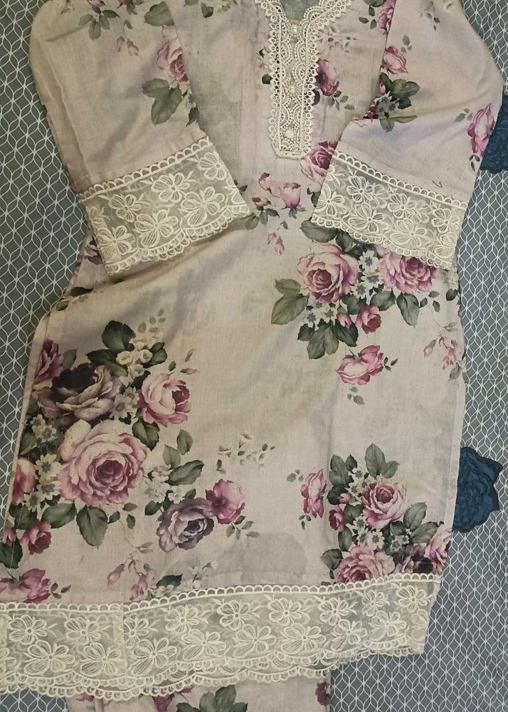 Floral Print Suit With Lace Border