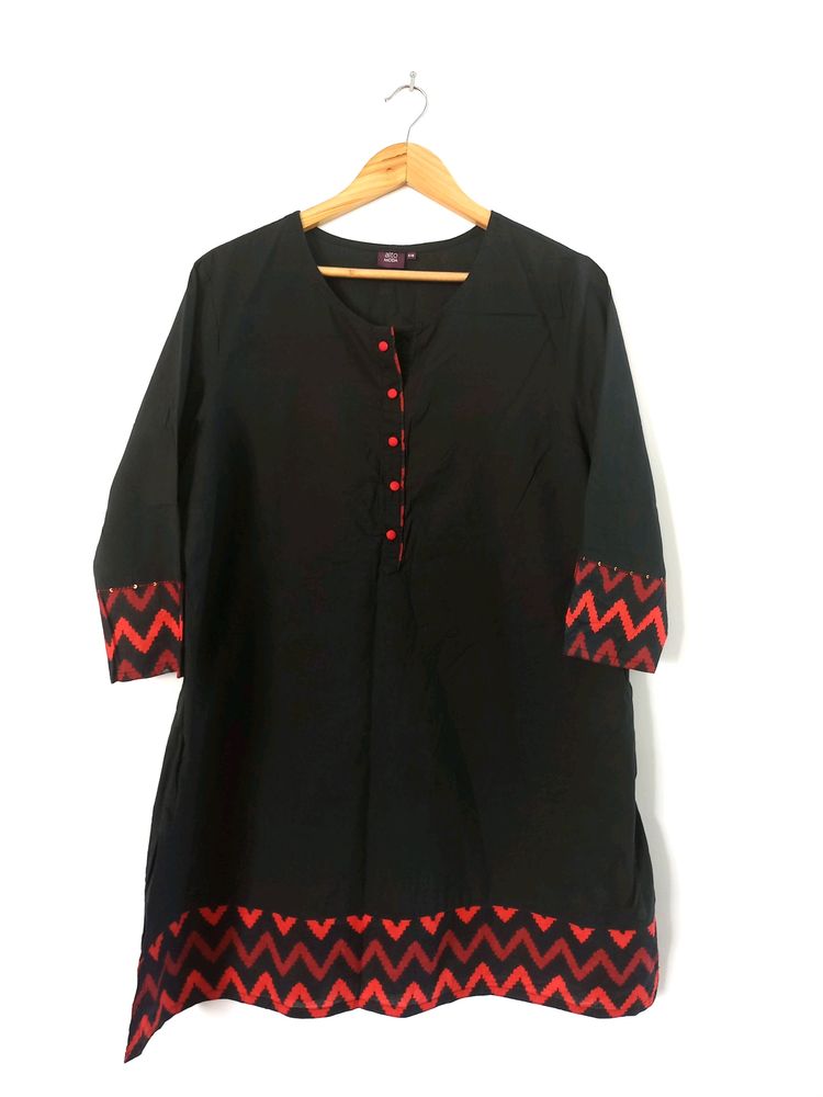 Black Kurtha (Women's)