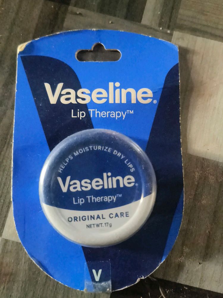 New ✨Vaseline Lip Therapy