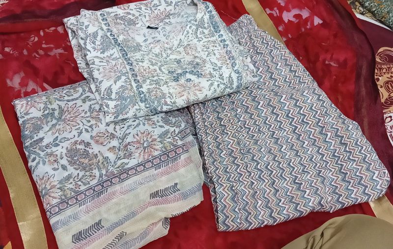 Floral Print Kurta Pant Dupatta