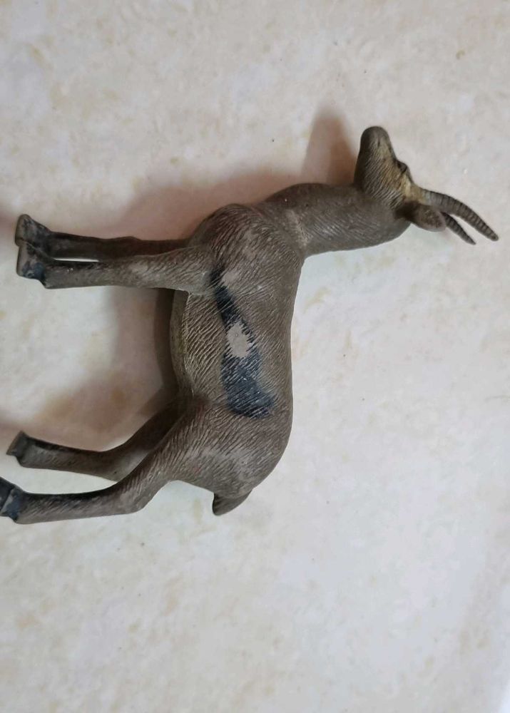 Deer Scale Model