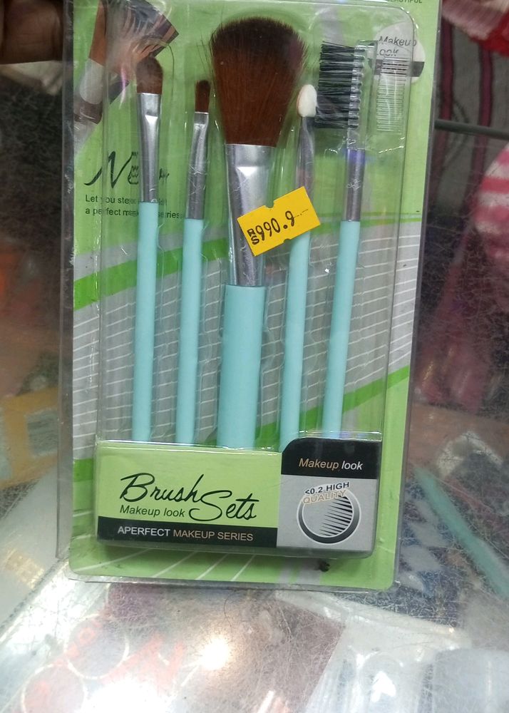 Brushes Set