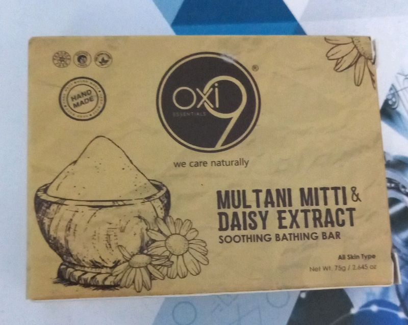 Oxi9 Multani Mitti & Daisy Extract Soothing Bar