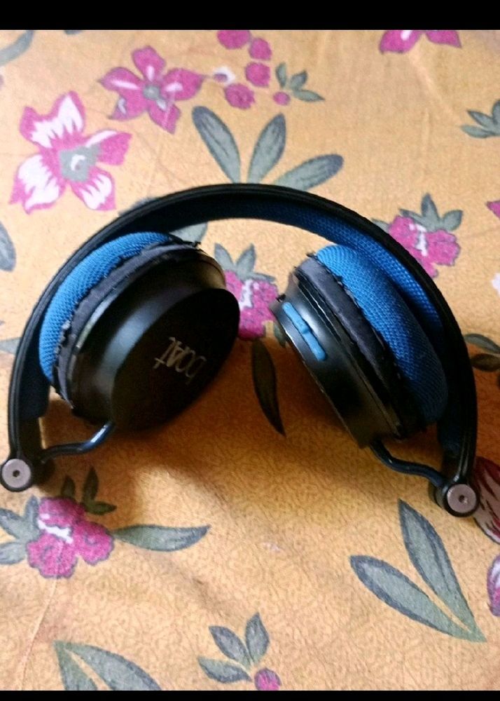 Boat Rockerz 400 Headphone