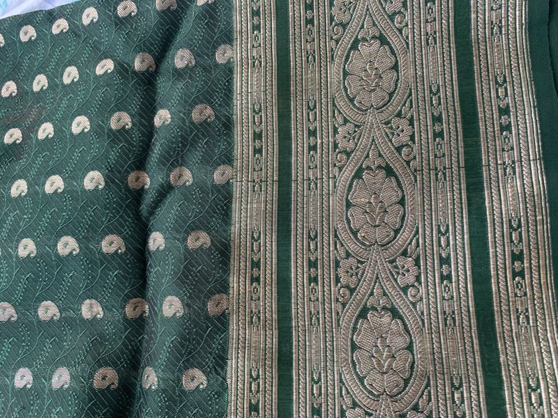 Banarasi Silk Saree In Bottle Green