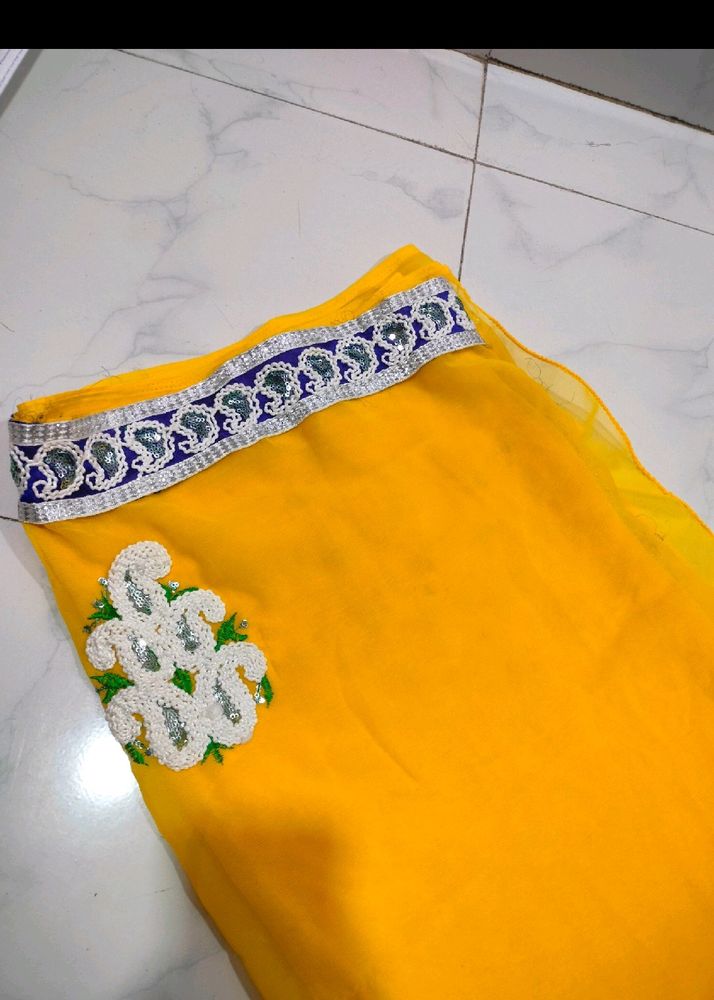 🆕 Beautiful Yellow Saree