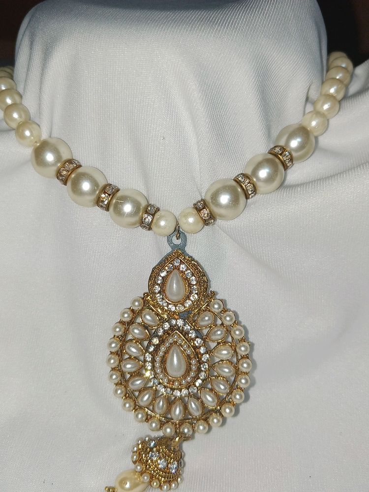 Pearl Necklace