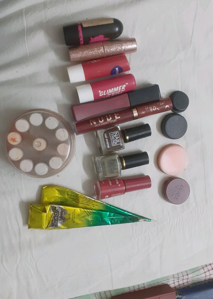 Mixed Cosmetics