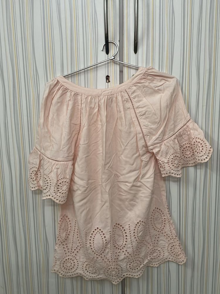 GAP Peach Notch Neck Raglan Bell Sleeves Lace Trim