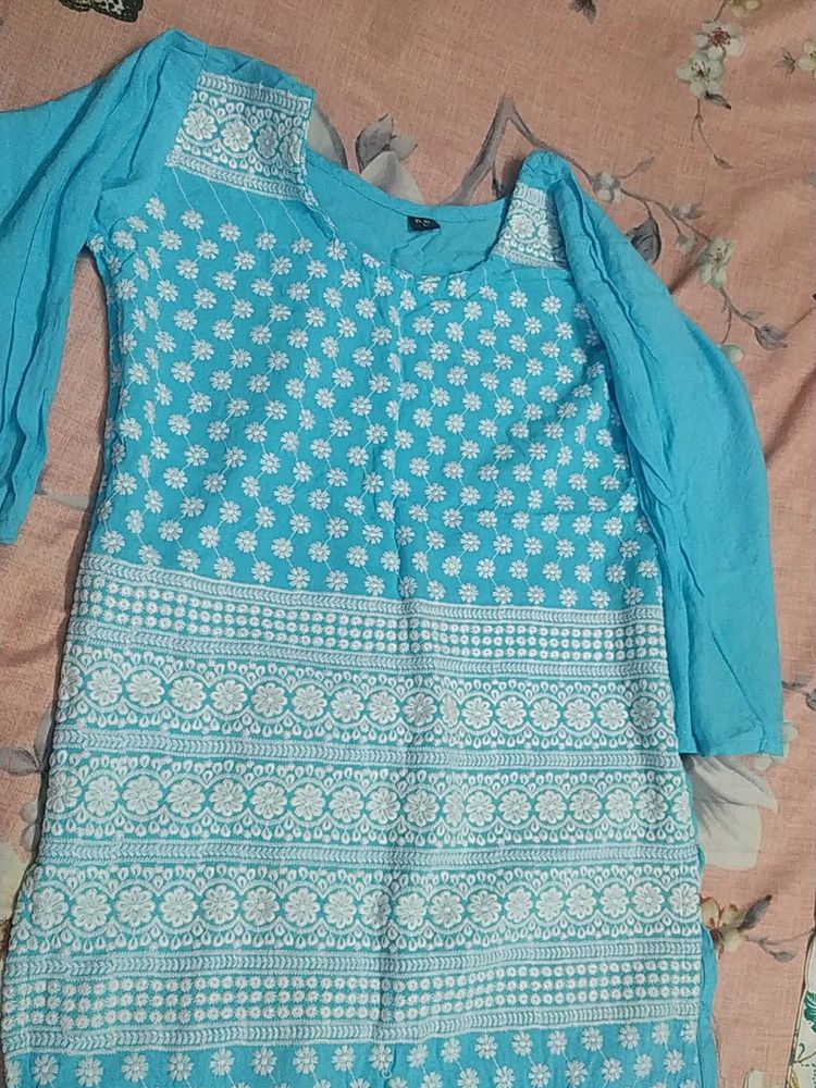 Chikankari Sky Blue Colors Kurti, It has L Size Mention, Bt Its Feets For S /M Size Girls