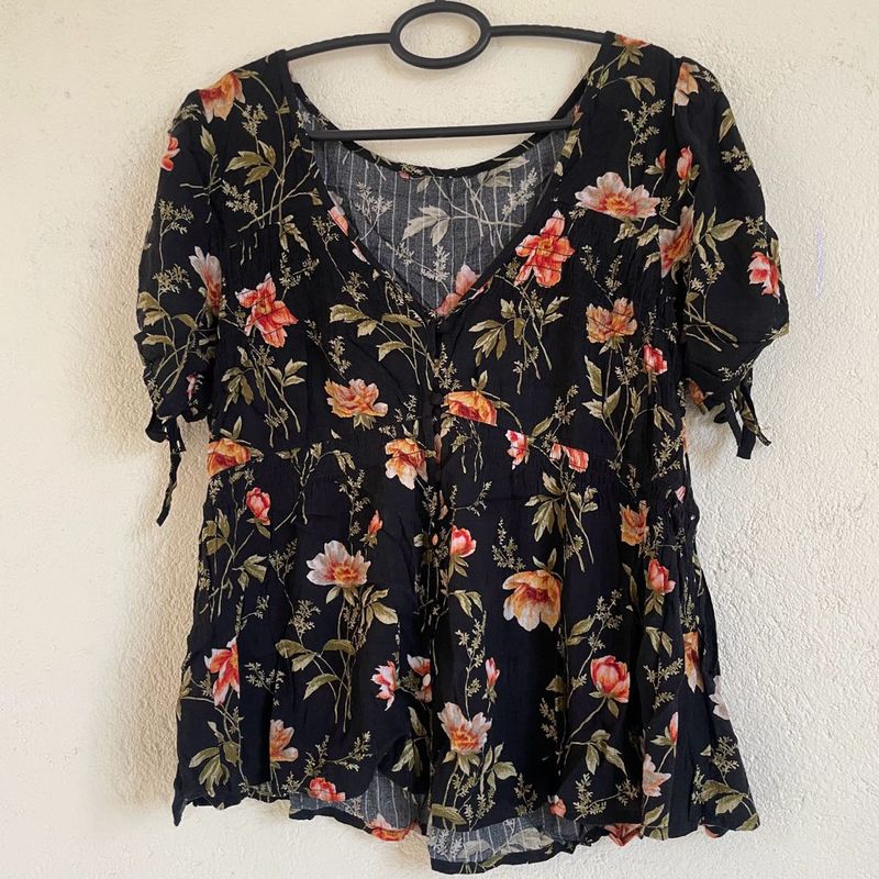 Floral Printed V-neck Top